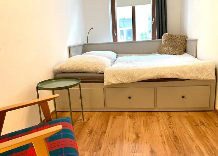 Hinterhaus No4 * لبسيا